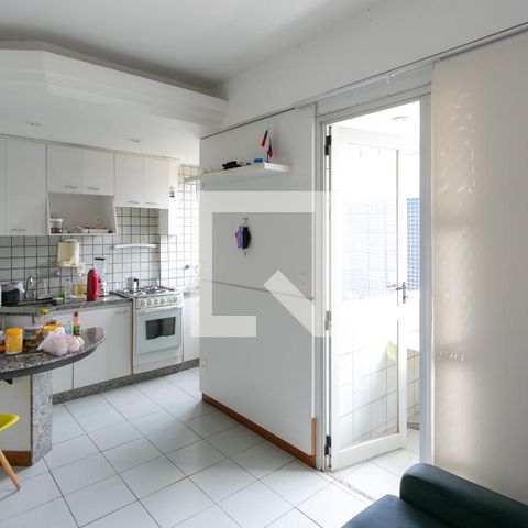 Apartamento à venda com 33m², 1 quarto e 1 vaga Apartamento à venda com 33m², 1 quarto e 1 vagaSala