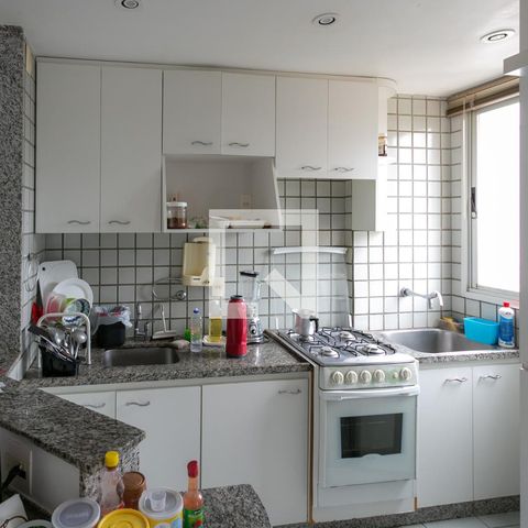 Apartamento à venda com 33m², 1 quarto e 1 vaga Apartamento à venda com 33m², 1 quarto e 1 vagaCozinha e Área de Serviço