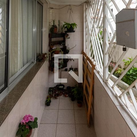 Casa à venda com 44m², 2 quartos e sem vaga Casa à venda com 44m², 2 quartos e sem vagaVaranda