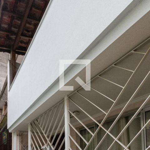 Casa à venda com 44m², 2 quartos e sem vaga Casa à venda com 44m², 2 quartos e sem vagaVaranda
