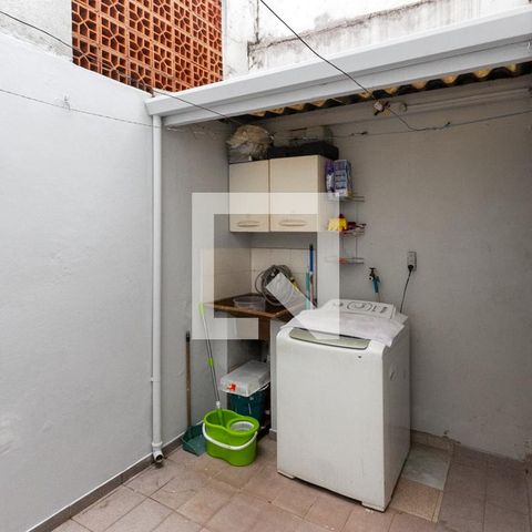 Casa à venda com 44m², 2 quartos e sem vaga Casa à venda com 44m², 2 quartos e sem vagaÁrea de Serviço