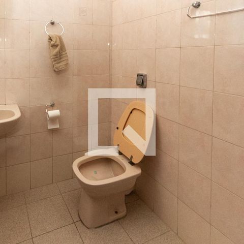 Casa à venda com 44m², 2 quartos e sem vaga Casa à venda com 44m², 2 quartos e sem vagaBanheiro Social