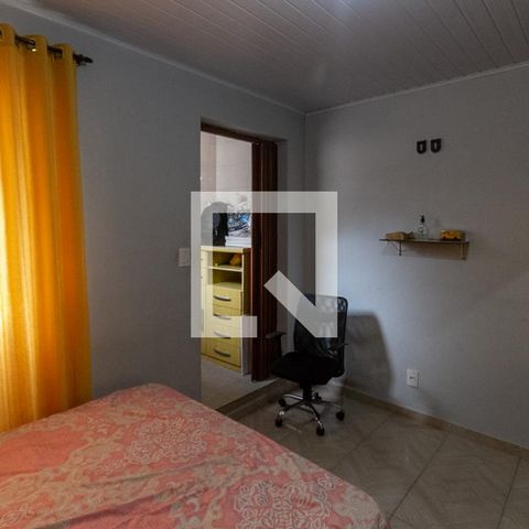 Casa à venda com 44m², 2 quartos e sem vaga Casa à venda com 44m², 2 quartos e sem vagaSuite