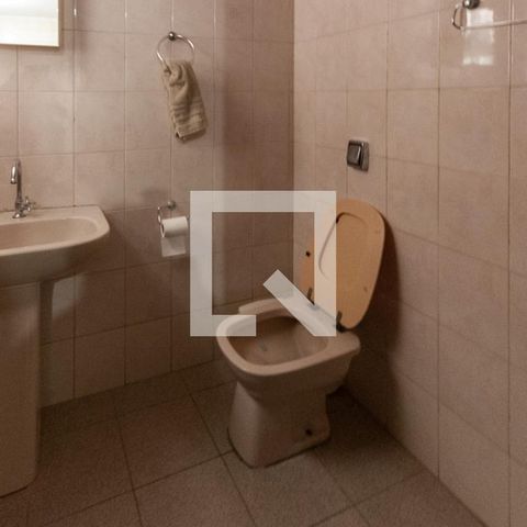 Casa à venda com 44m², 2 quartos e sem vaga Casa à venda com 44m², 2 quartos e sem vagaBanheiro Social