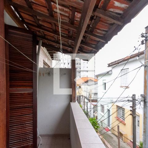 Casa à venda com 44m², 2 quartos e sem vaga Casa à venda com 44m², 2 quartos e sem vagaVaranda