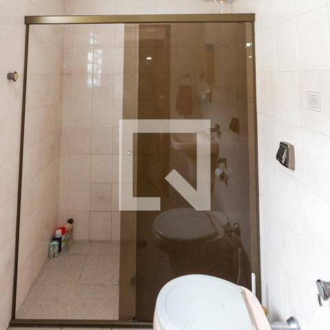 Casa à venda com 44m², 2 quartos e sem vaga Casa à venda com 44m², 2 quartos e sem vagaBanheiro da Suite