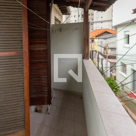 Casa à venda com 44m², 2 quartos e sem vaga Casa à venda com 44m², 2 quartos e sem vagaVaranda
