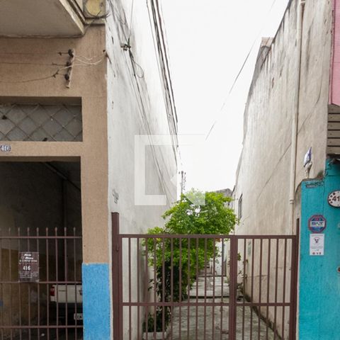 Casa à venda com 44m², 2 quartos e sem vaga Casa à venda com 44m², 2 quartos e sem vagaFachada