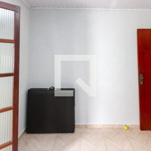 Casa à venda com 44m², 2 quartos e sem vaga Casa à venda com 44m², 2 quartos e sem vagaQuarto