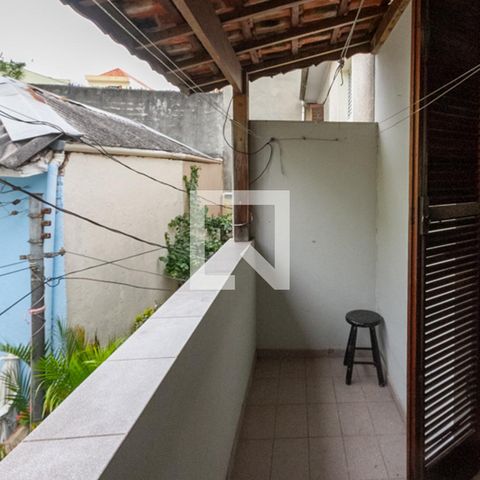 Casa à venda com 44m², 2 quartos e sem vaga Casa à venda com 44m², 2 quartos e sem vagaVaranda
