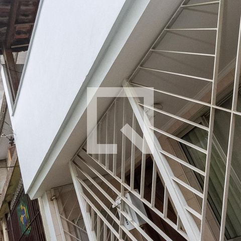 Casa à venda com 44m², 2 quartos e sem vaga Casa à venda com 44m², 2 quartos e sem vagaVaranda