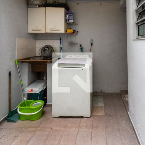Casa à venda com 44m², 2 quartos e sem vaga Casa à venda com 44m², 2 quartos e sem vagaÁrea de Serviço