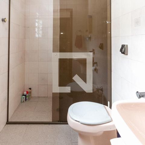 Casa à venda com 44m², 2 quartos e sem vaga Casa à venda com 44m², 2 quartos e sem vagaBanheiro da Suite