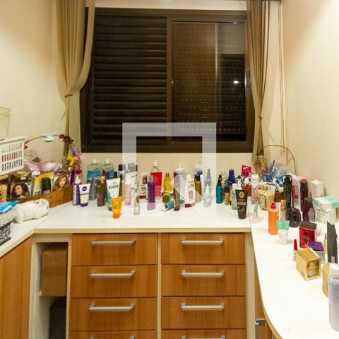 Apartamento à venda com 185m², 3 quartos e 3 vagasQuarto de Serviço