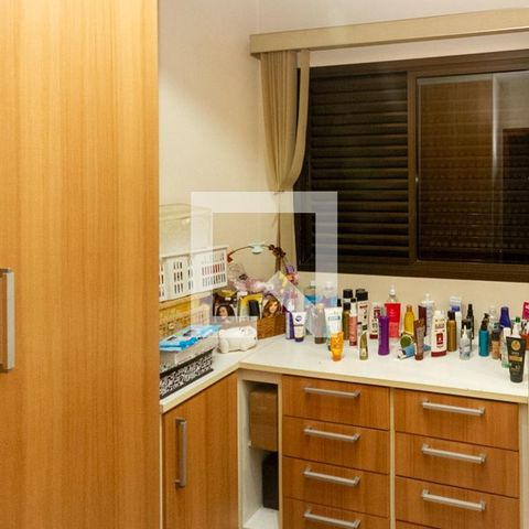 Apartamento à venda com 185m², 3 quartos e 3 vagasQuarto de Serviço