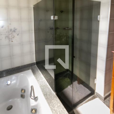 Apartamento à venda com 185m², 3 quartos e 3 vagasBanheiro da Suite 02
