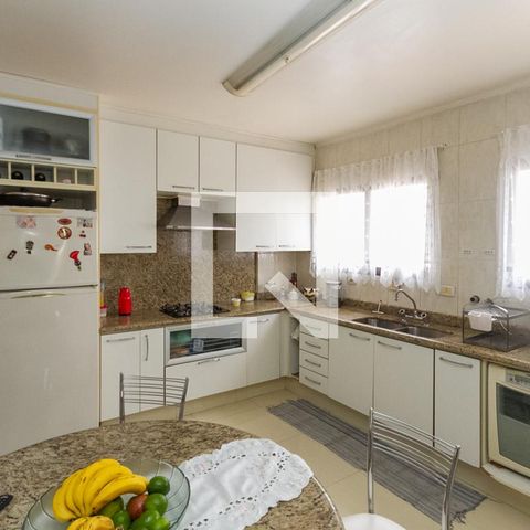 Apartamento à venda com 185m², 3 quartos e 3 vagasCozinha