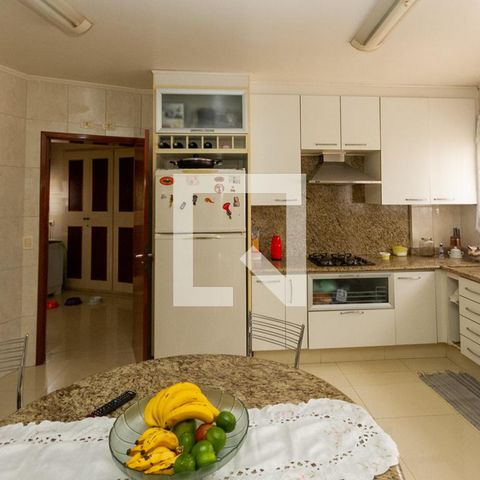 Apartamento à venda com 185m², 3 quartos e 3 vagasCozinha