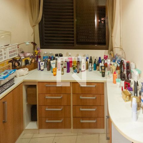 Apartamento à venda com 185m², 3 quartos e 3 vagasQuarto de Serviço
