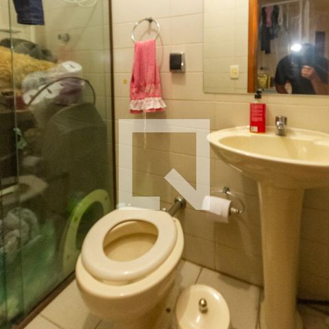 Apartamento à venda com 185m², 3 quartos e 3 vagasBanheiro de serviço