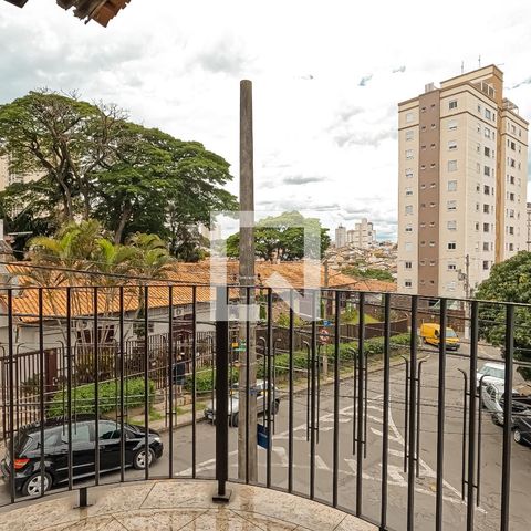 Casa à venda com 350m², 3 quartos e 4 vagasVaranda da Suíte 2