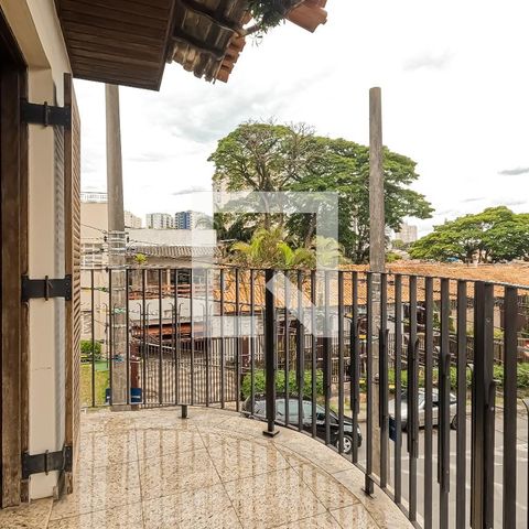 Casa à venda com 350m², 3 quartos e 4 vagasVaranda da Suíte 2