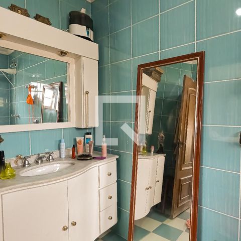 Casa à venda com 350m², 3 quartos e 4 vagasBanheiro da Suíte 2