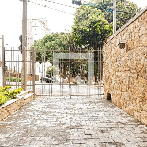 Casa à venda com 350m², 3 quartos e 4 vagasGaragem