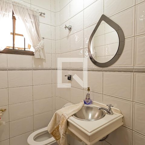 Casa à venda com 350m², 3 quartos e 4 vagasLavabo