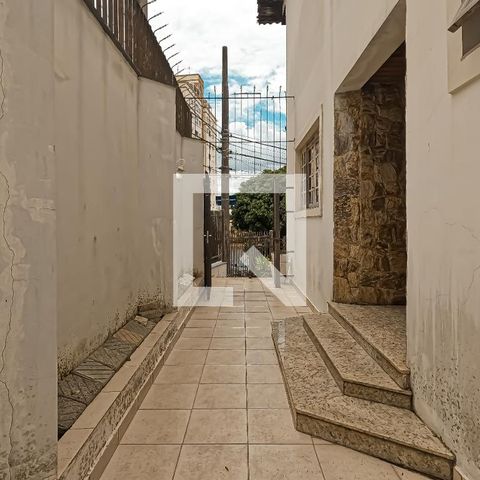 Casa à venda com 350m², 3 quartos e 4 vagasEntrada