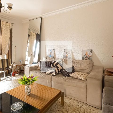 Casa à venda com 350m², 3 quartos e 4 vagasSala