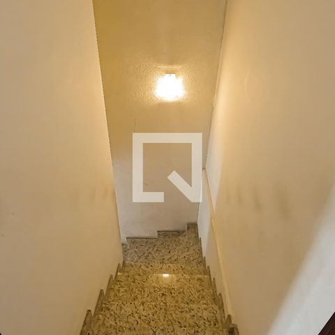 Casa à venda com 350m², 3 quartos e 4 vagasCorredor