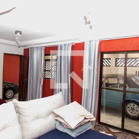 Casa à venda com 450m², 3 quartos e 3 vagasSala de Estar