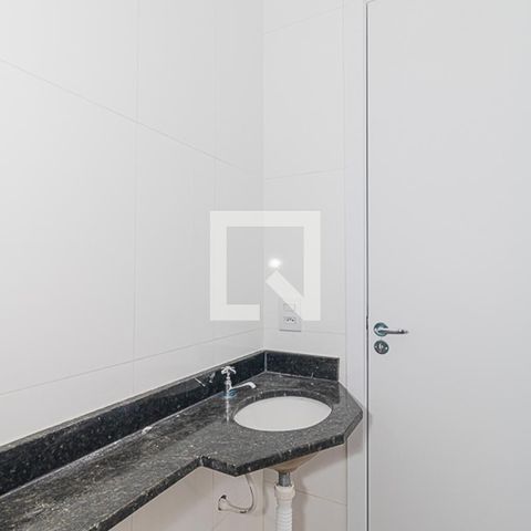 Apartamento à venda com 29m², 1 quarto e sem vaga Apartamento à venda com 29m², 1 quarto e sem vagaBanheiro