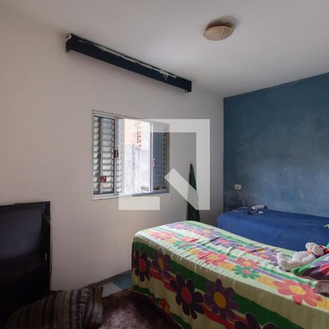 Casa à venda com 264m², 2 quartos e 4 vagasQuarto 2