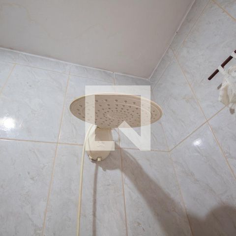Casa à venda com 264m², 2 quartos e 4 vagasBanheiro 2