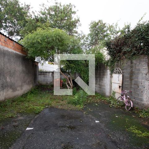 Casa à venda com 264m², 2 quartos e 4 vagasJardim e quintal