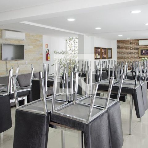 Apartamento à venda com 120m², 3 quartos e 2 vagas Apartamento à venda com 120m², 3 quartos e 2 vagasÁrea comum - Salão de festas