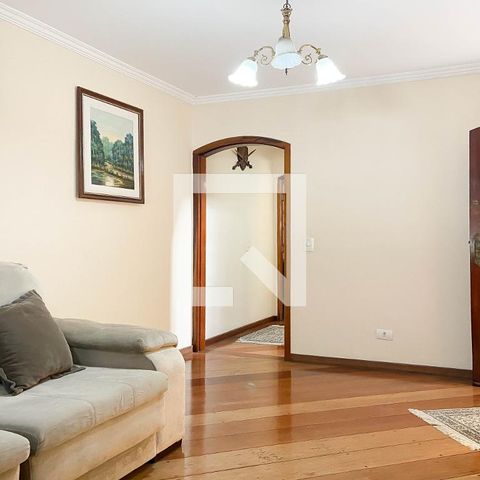 Casa à venda com 150m², 3 quartos e 2 vagasSala