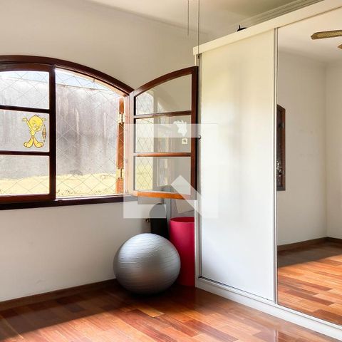 Casa à venda com 150m², 3 quartos e 2 vagasQuarto 1