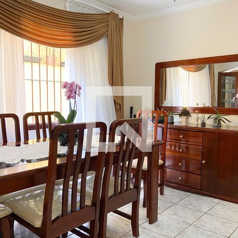 Casa à venda com 150m², 3 quartos e 2 vagasSala de jantar