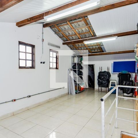 Casa à venda com 200m², 3 quartos e 4 vagasSótão 