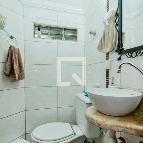 Casa à venda com 200m², 3 quartos e 4 vagasLavabo 
