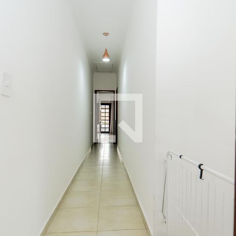 Casa à venda com 200m², 3 quartos e 4 vagasCorredor dos Dormitórios 