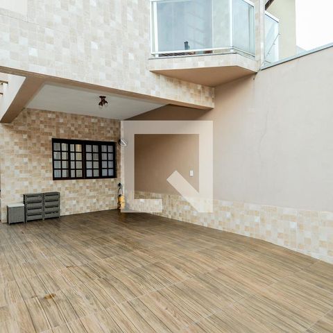 Casa à venda com 200m², 3 quartos e 4 vagasGaragem