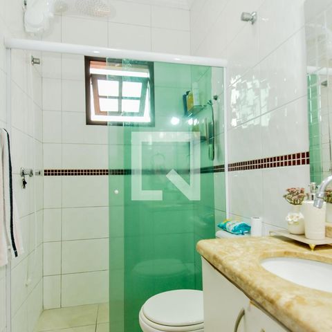 Casa à venda com 200m², 3 quartos e 4 vagasBanheiro da Suíte 3