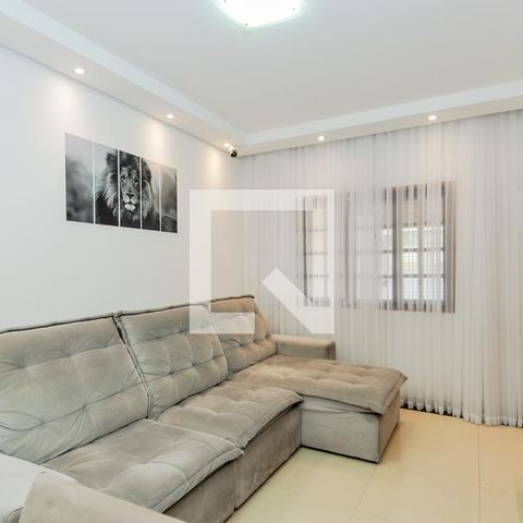 Casa à venda com 200m², 3 quartos e 4 vagasSala