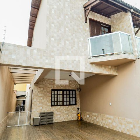 Casa à venda com 200m², 3 quartos e 4 vagasGaragem