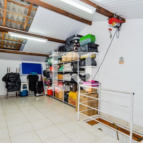 Casa à venda com 200m², 3 quartos e 4 vagasSótão 
