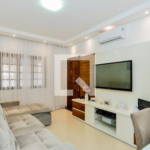 Casa à venda com 200m², 3 quartos e 4 vagasSala